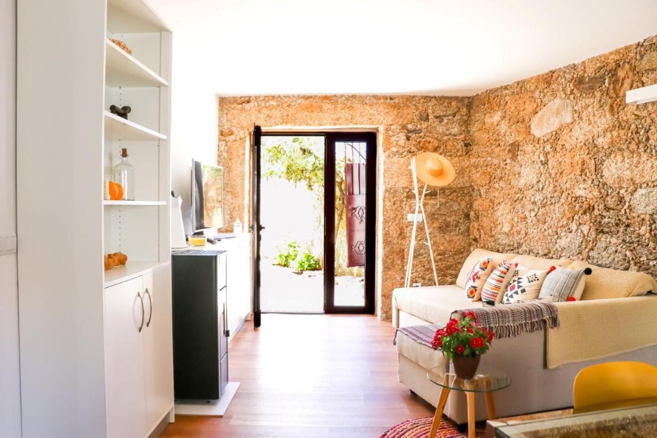 Casas do Torreão 3 casas de alojamento local Alfaiates Quarto foto